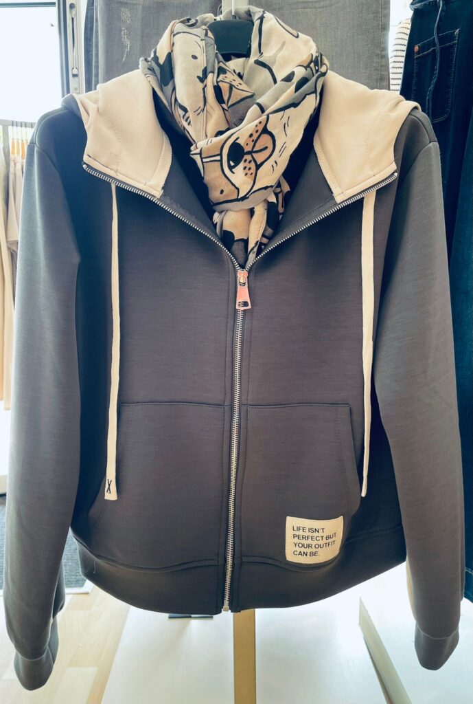 Sweatjacke Seidentouch