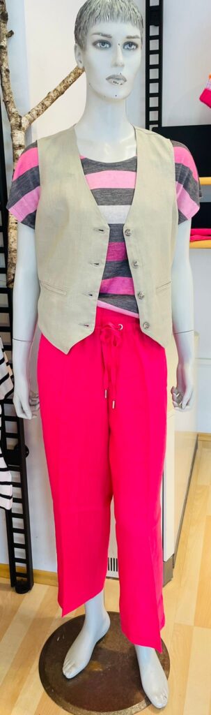 Shirt Leinenoptik von Street One, Leineweste in natur von Street One und Leinenhose pink von Street One