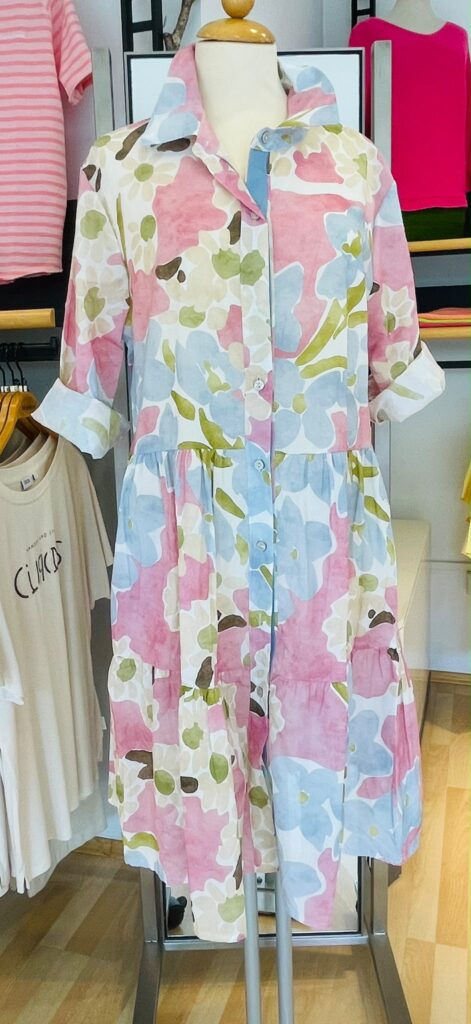 Kleid mit floralem Muster